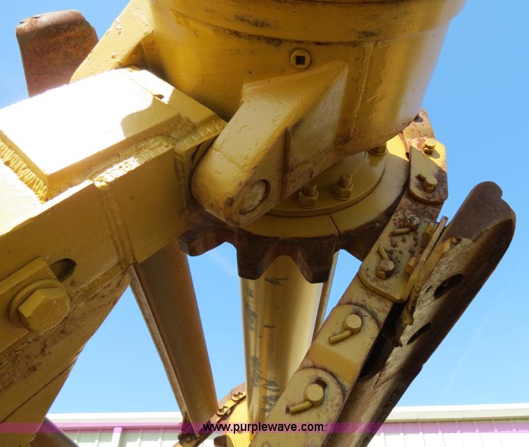 image for item B4910 1975 Caterpillar 623B elevating scraper