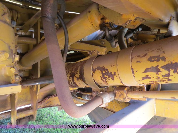 image for item B4910 1975 Caterpillar 623B elevating scraper