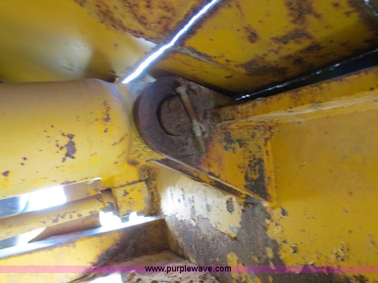 image for item B4910 1975 Caterpillar 623B elevating scraper