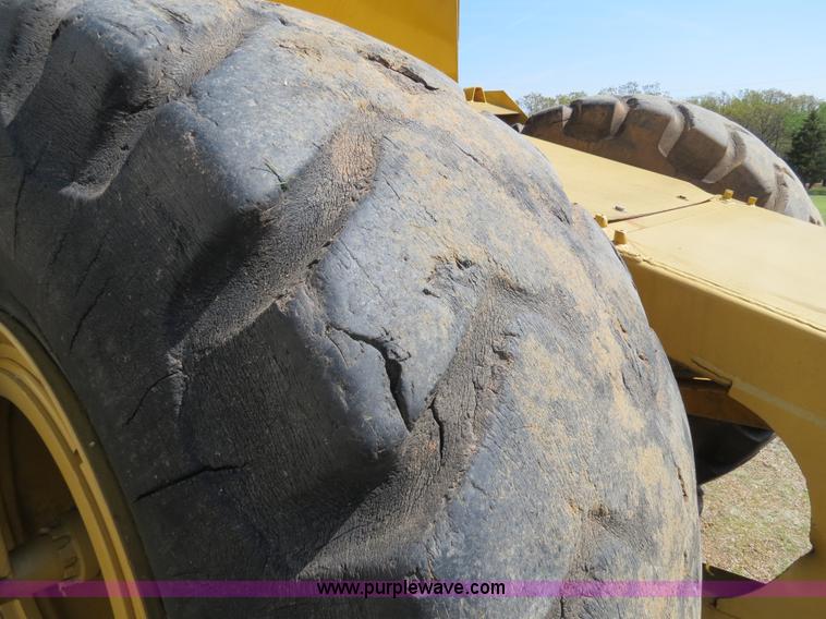 image for item B4910 1975 Caterpillar 623B elevating scraper