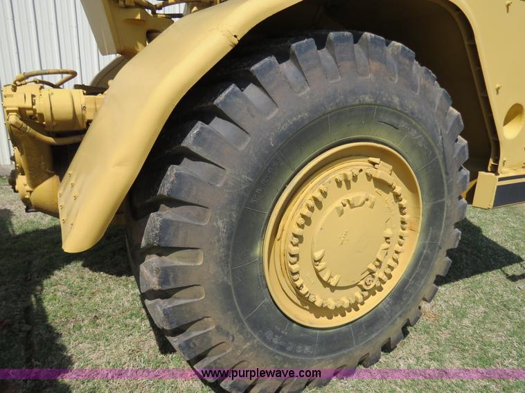 image for item B4910 1975 Caterpillar 623B elevating scraper