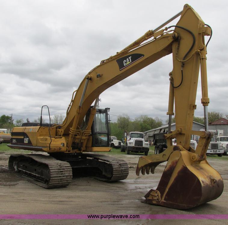 image for item D3962 1997 Caterpillar 325B excavator