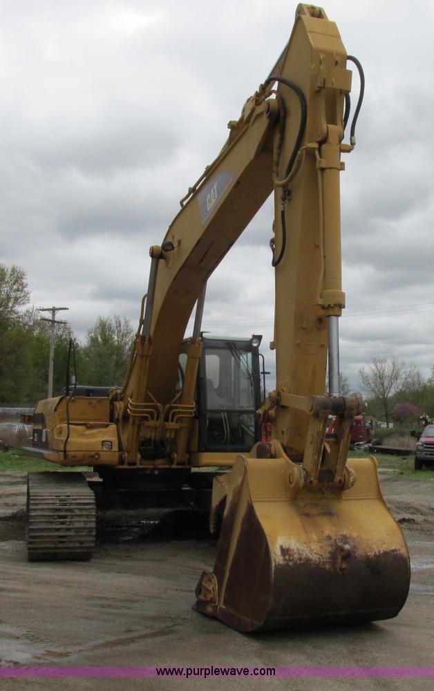 image for item D3962 1997 Caterpillar 325B excavator