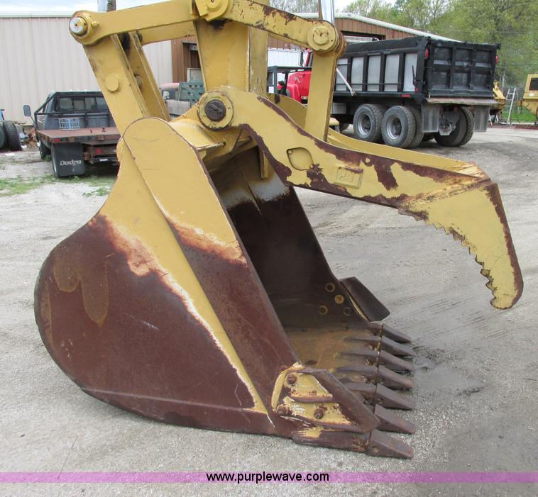 image for item D3962 1997 Caterpillar 325B excavator