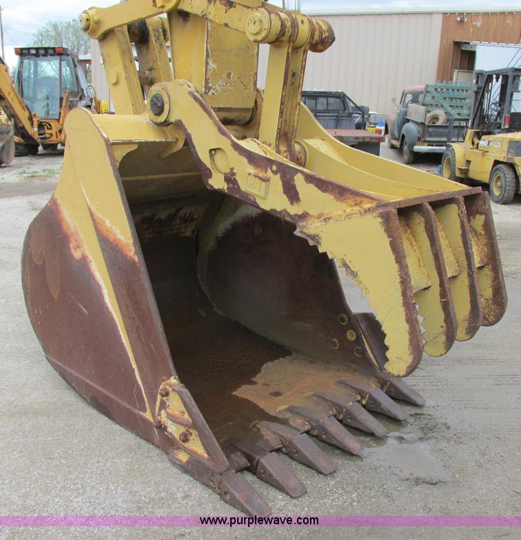 image for item D3962 1997 Caterpillar 325B excavator