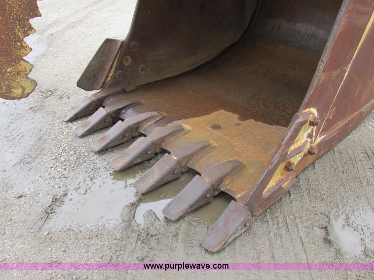image for item D3962 1997 Caterpillar 325B excavator
