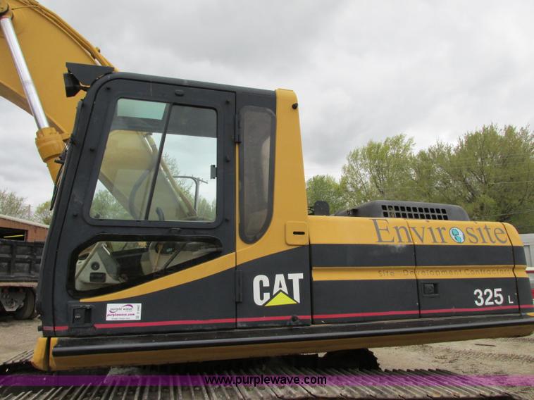 image for item D3962 1997 Caterpillar 325B excavator