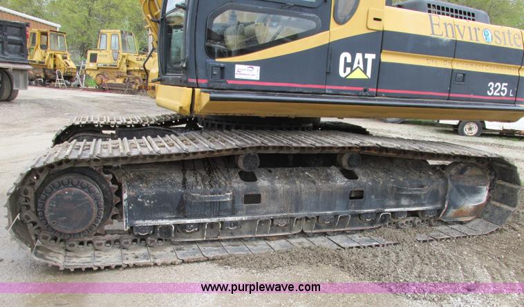 image for item D3962 1997 Caterpillar 325B excavator
