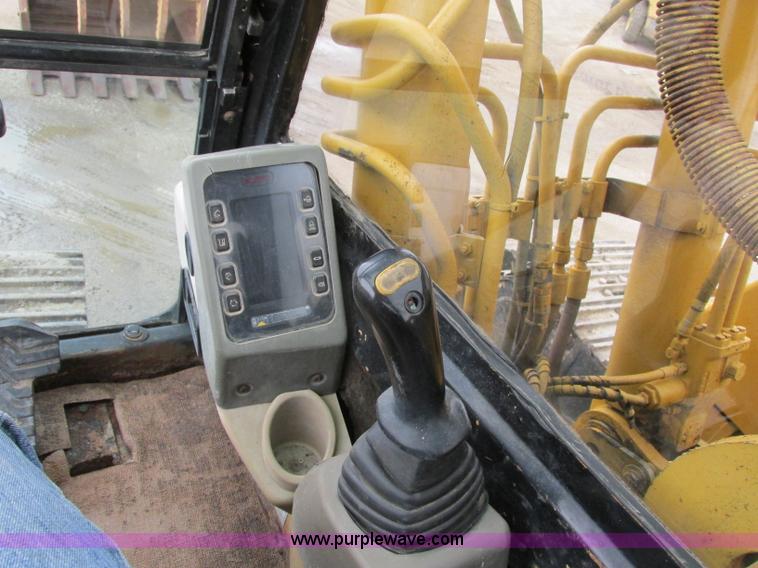 image for item D3962 1997 Caterpillar 325B excavator