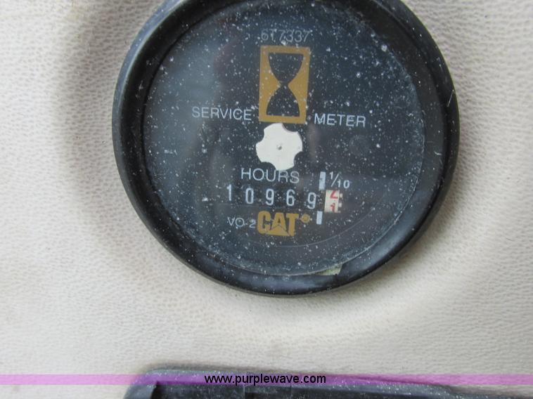 image for item D3962 1997 Caterpillar 325B excavator