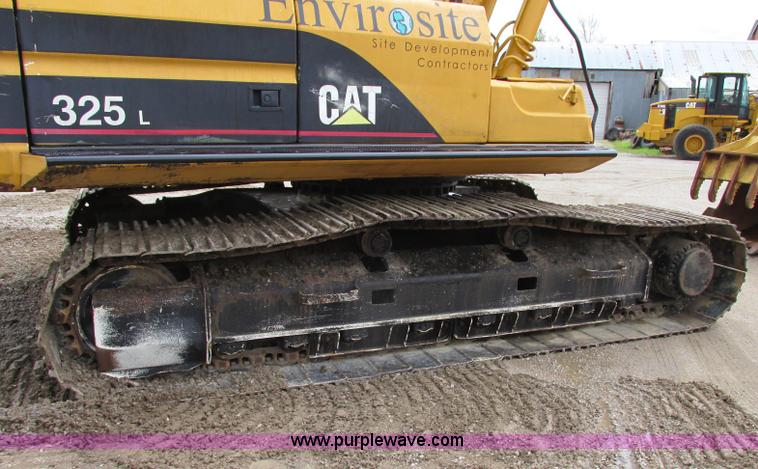 image for item D3962 1997 Caterpillar 325B excavator