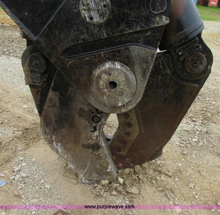 image for item D3969 Genesis LXP300 excavator shear with multi-tool head