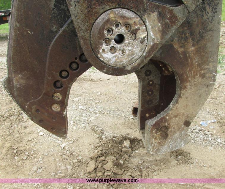 image for item D3969 Genesis LXP300 excavator shear with multi-tool head