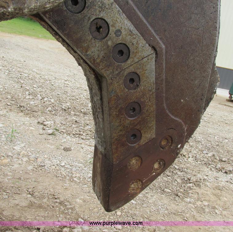 image for item D3969 Genesis LXP300 excavator shear with multi-tool head