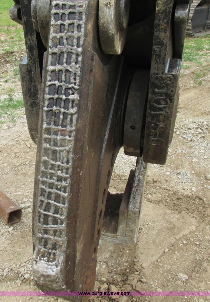 image for item D3969 Genesis LXP300 excavator shear with multi-tool head