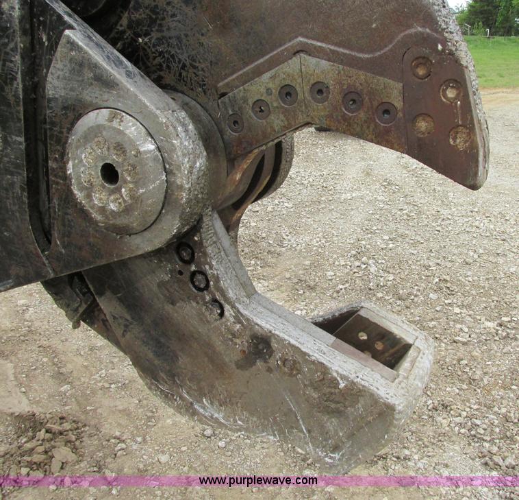 image for item D3969 Genesis LXP300 excavator shear with multi-tool head
