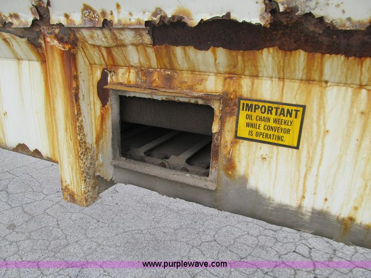 image for item E4892 1998 Red River LB237 live bottom trailer