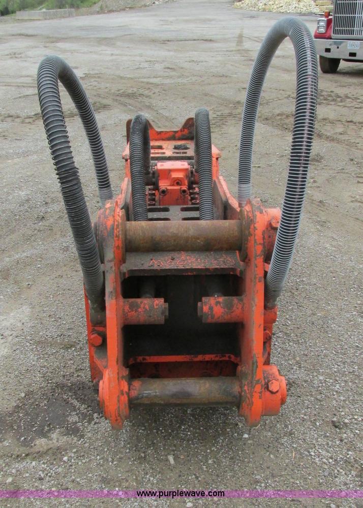 image for item F4876 NPK GH-18 hydraulic hammer