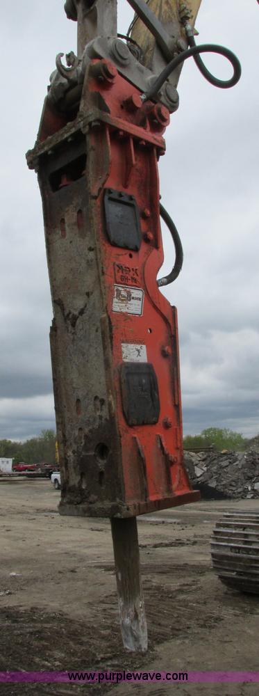 image for item F4876 NPK GH-18 hydraulic hammer