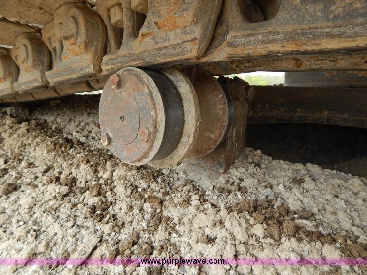 image for item F4877 2006 Komatsu PC400LC-7 excavator