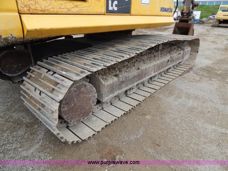 image for item F4877 2006 Komatsu PC400LC-7 excavator