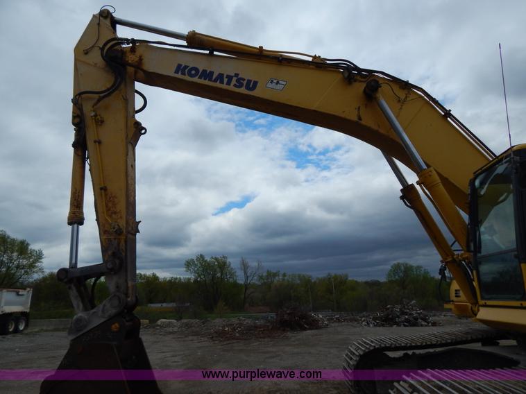 image for item F4877 2006 Komatsu PC400LC-7 excavator