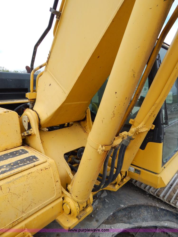 image for item F4877 2006 Komatsu PC400LC-7 excavator