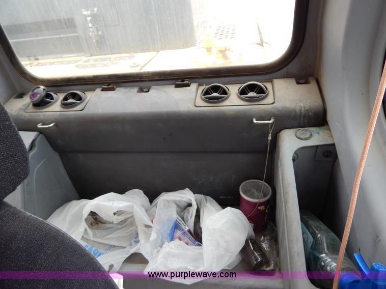 image for item F4877 2006 Komatsu PC400LC-7 excavator