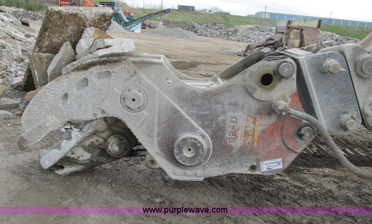 image for item F4878 NPK G-26 processor/concrete pulverizer