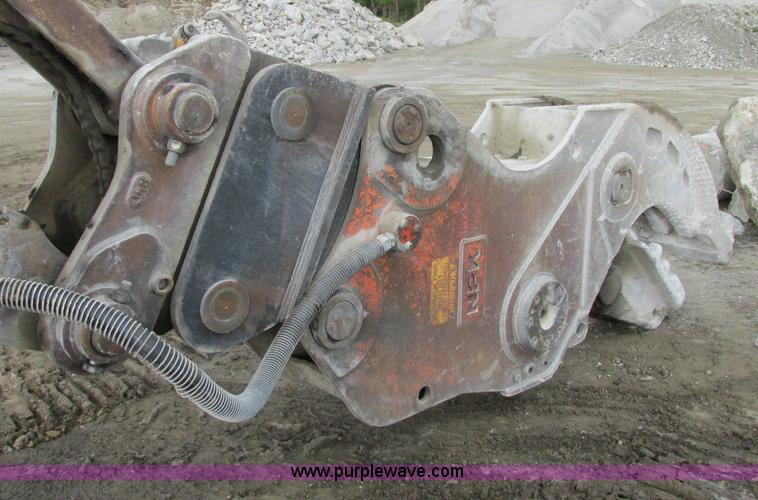 image for item F4878 NPK G-26 processor/concrete pulverizer