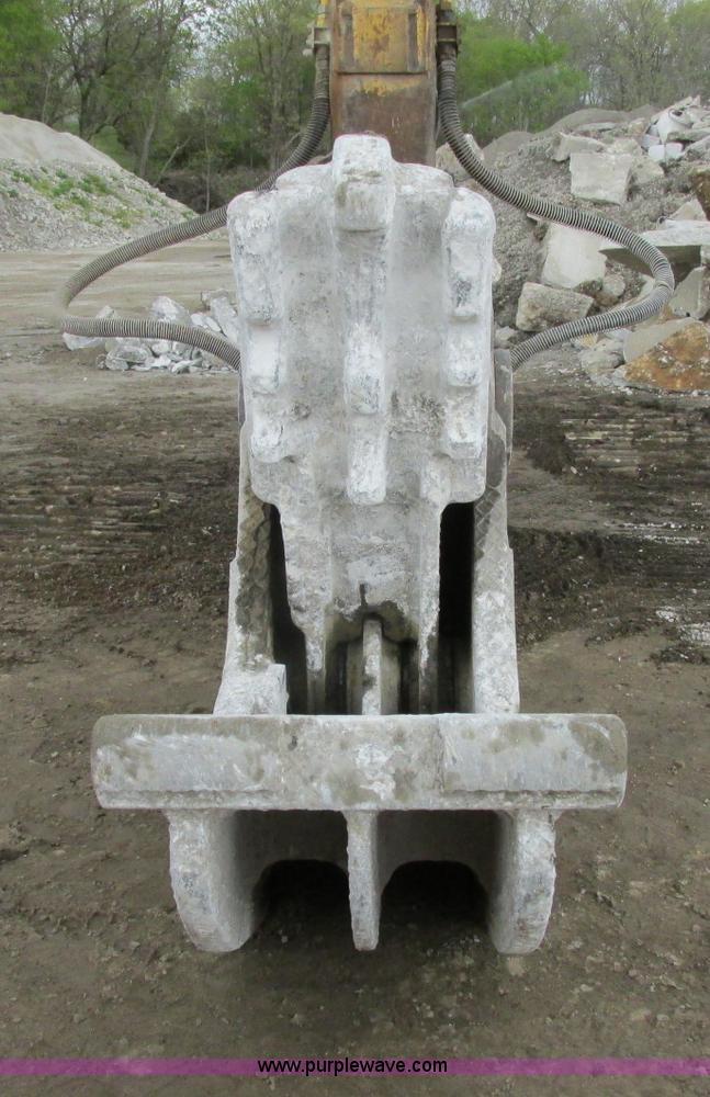 image for item F4878 NPK G-26 processor/concrete pulverizer