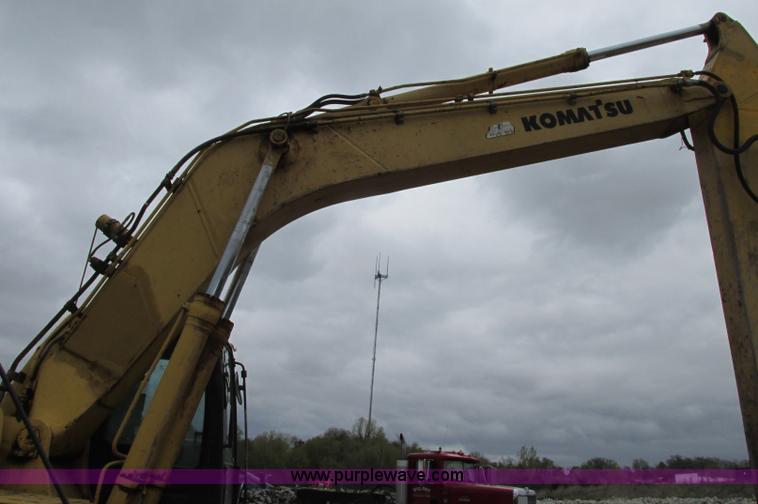 image for item F4880 2000 Komatsu PC220LC-6LE excavator