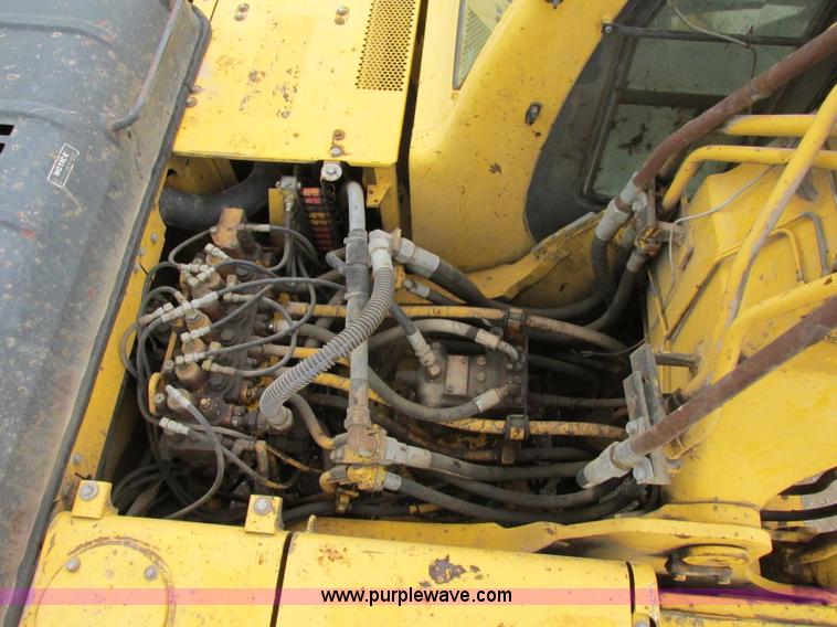 image for item F4880 2000 Komatsu PC220LC-6LE excavator