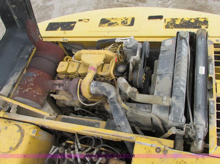image for item F4880 2000 Komatsu PC220LC-6LE excavator