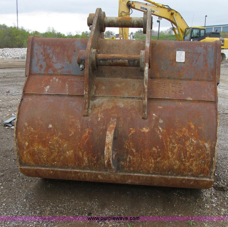 image for item F4881 Esco 72" seven tooth bucket