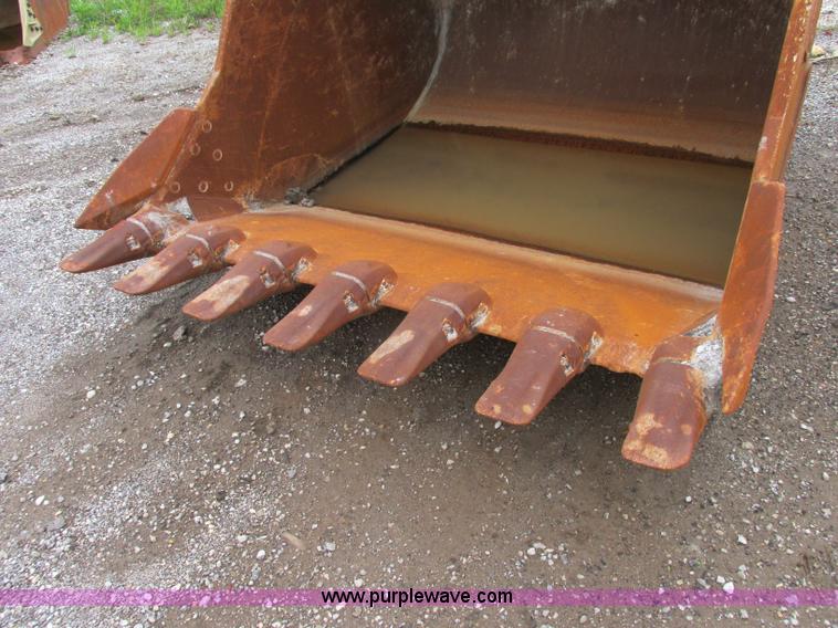 image for item F4881 Esco 72" seven tooth bucket