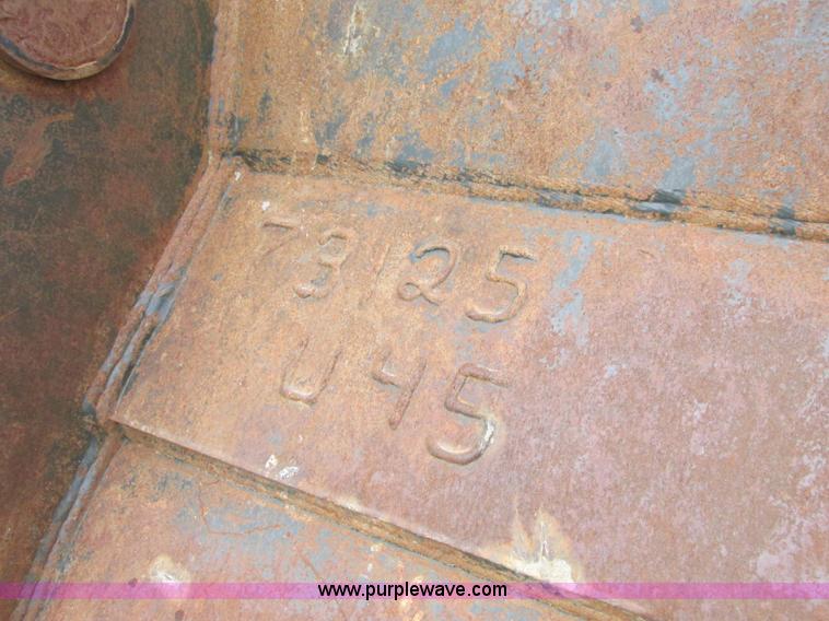 image for item F4881 Esco 72" seven tooth bucket