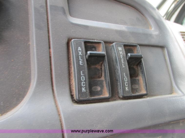 image for item F4882 1998 Ford L9T dump truck