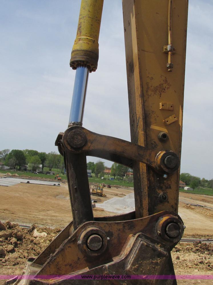 image for item F4894 1990 Komatsu PC400LC-3 excavator