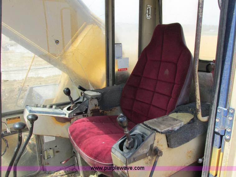 image for item F4894 1990 Komatsu PC400LC-3 excavator