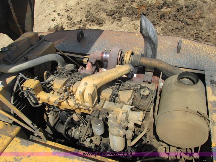 image for item F4894 1990 Komatsu PC400LC-3 excavator