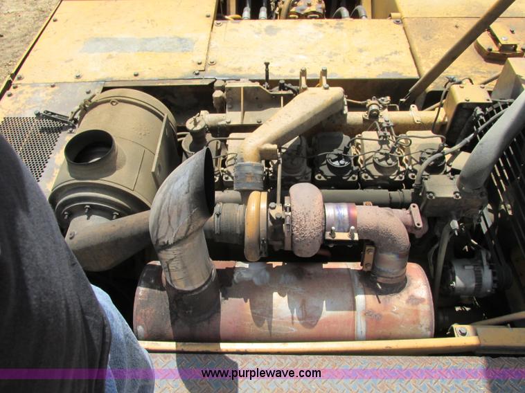 image for item F4894 1990 Komatsu PC400LC-3 excavator