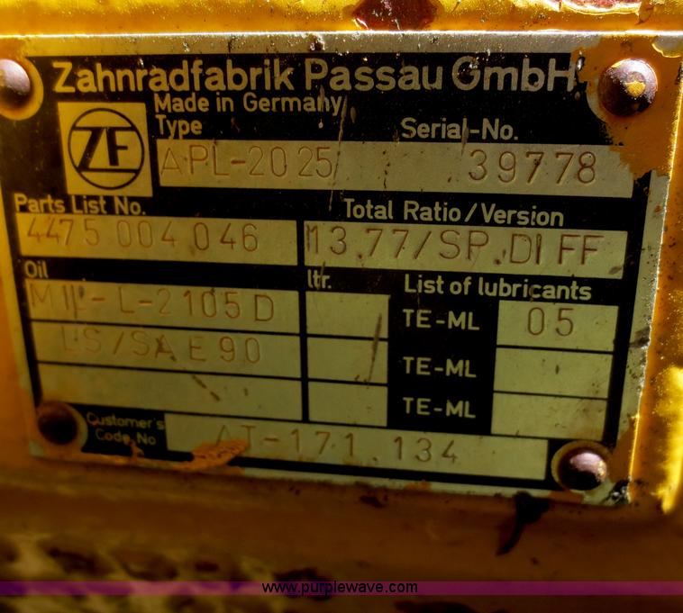 image for item F6906 1997 John Deere 310SE backhoe