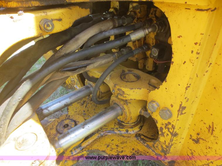 image for item F6906 1997 John Deere 310SE backhoe