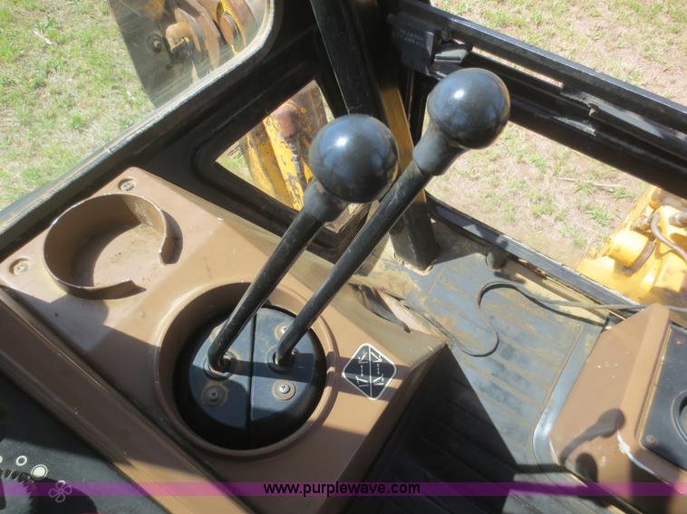 image for item F6906 1997 John Deere 310SE backhoe