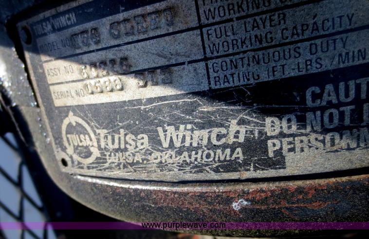 image for item F6907 1991 International F9370 winch truck