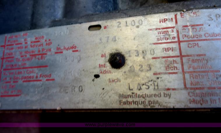 image for item F6907 1991 International F9370 winch truck