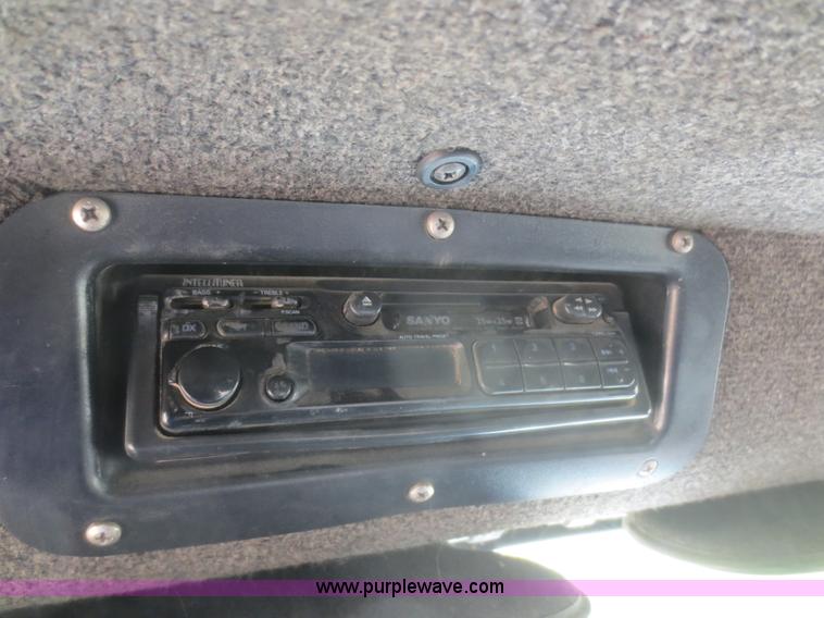 image for item F6907 1991 International F9370 winch truck