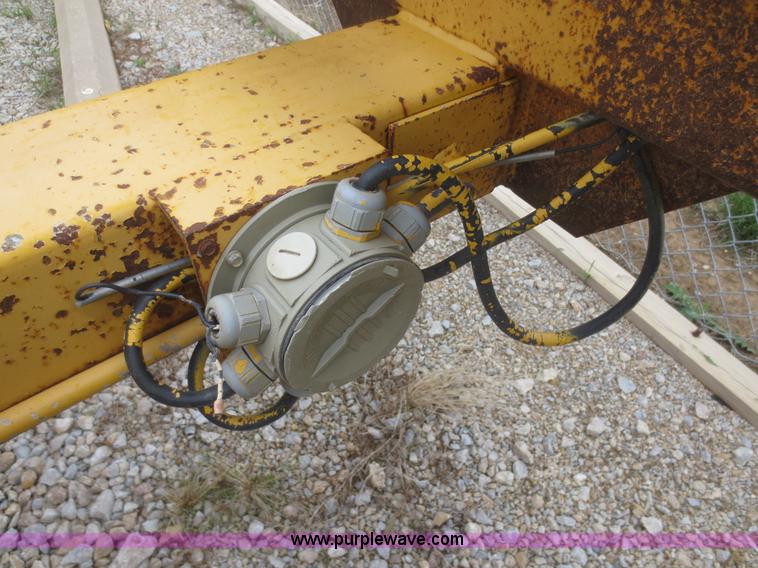 image for item F6924 1994 Butler BPHD-1000 pole trailer