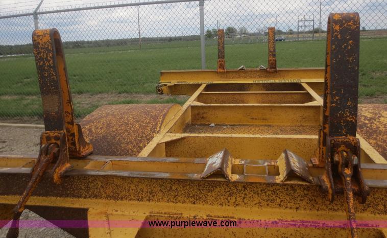image for item F6924 1994 Butler BPHD-1000 pole trailer